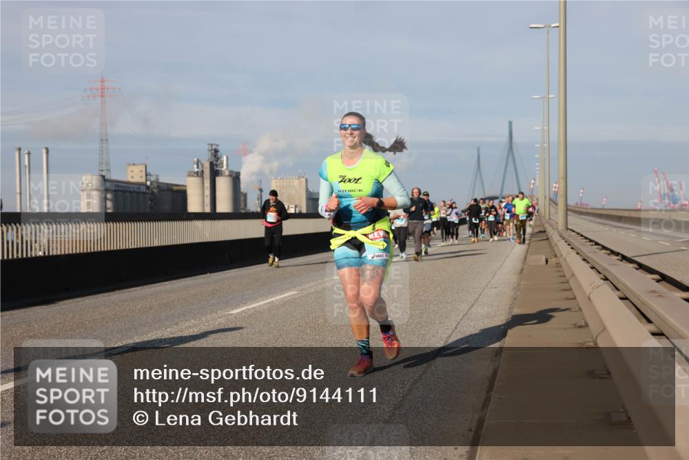 03.10.2025 - Köhlbrandbrückenlauf Lena Gebhardt http://msf.ph/oto/9144111 03.10.2025 10:01:53 Position 2  meine-sportfotos.de