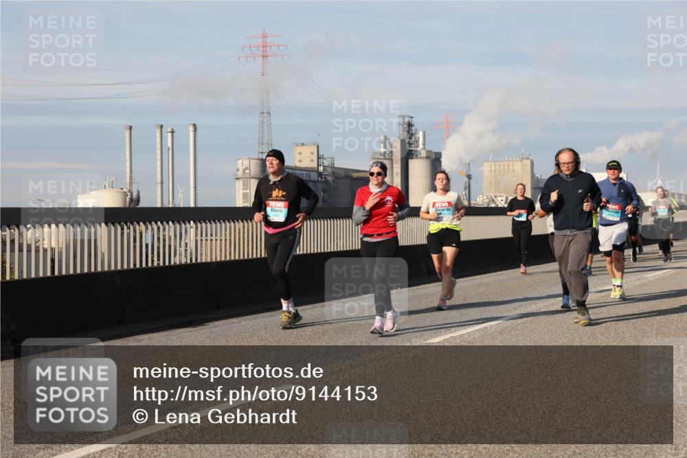 03.10.2025 - Köhlbrandbrückenlauf Lena Gebhardt http://msf.ph/oto/9144153 03.10.2025 10:01:57 Position 2  meine-sportfotos.de
