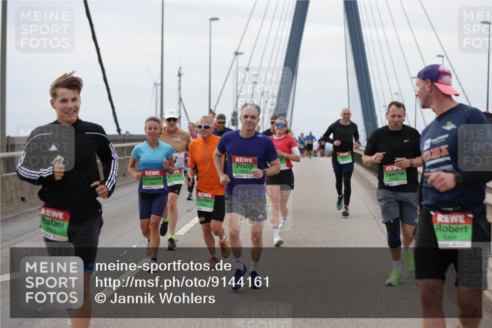 03.10.2025 - Köhlbrandbrückenlauf Jannik Wohlers http://msf.ph/oto/9144161 03.10.2025 15:45:28 Position 1 7543, 7447, 7558, 7314, 7196, 9348 meine-sportfotos.de