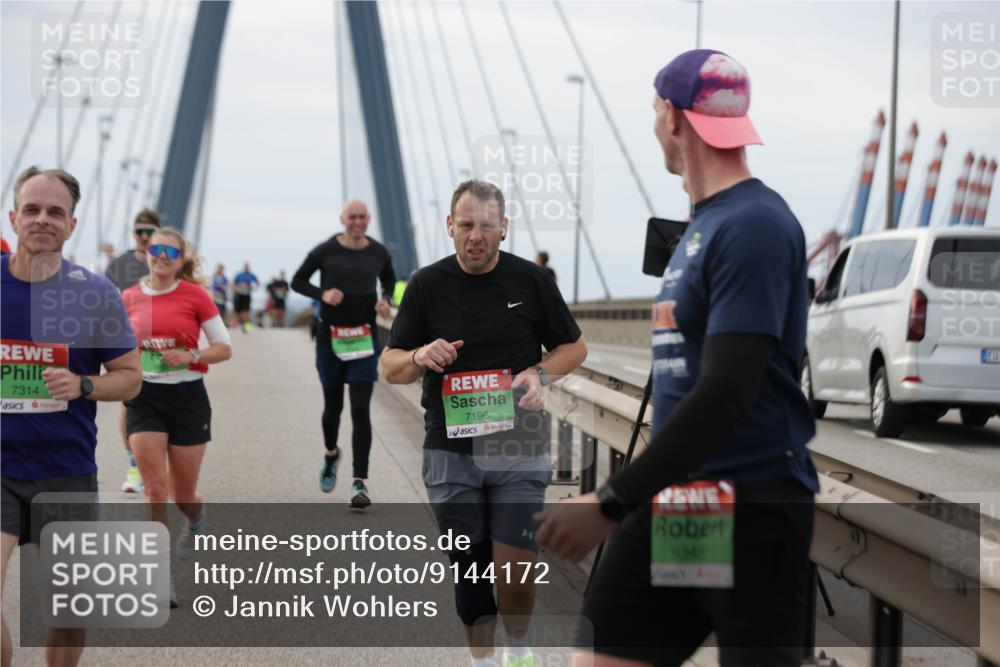 03.10.2025 - Köhlbrandbrückenlauf Jannik Wohlers http://msf.ph/oto/9144172 03.10.2025 15:45:28 Position 1 7314, 7196, 9348 meine-sportfotos.de