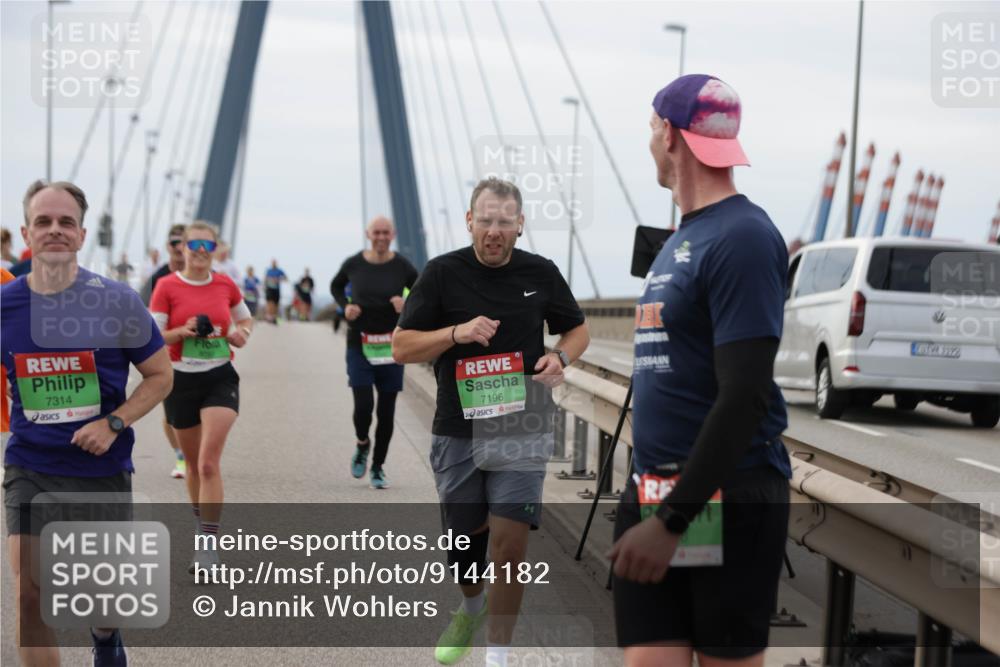 03.10.2025 - Köhlbrandbrückenlauf Jannik Wohlers http://msf.ph/oto/9144182 03.10.2025 15:45:29 Position 1 7314, 7196 meine-sportfotos.de