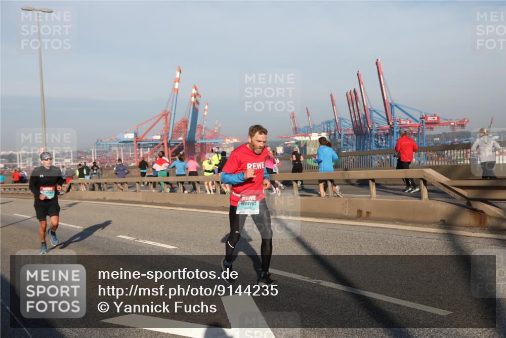 03.10.2025 - Köhlbrandbrückenlauf Yannick Fuchs http://msf.ph/oto/9144235 03.10.2025 08:32:12 Position 2 3401 meine-sportfotos.de