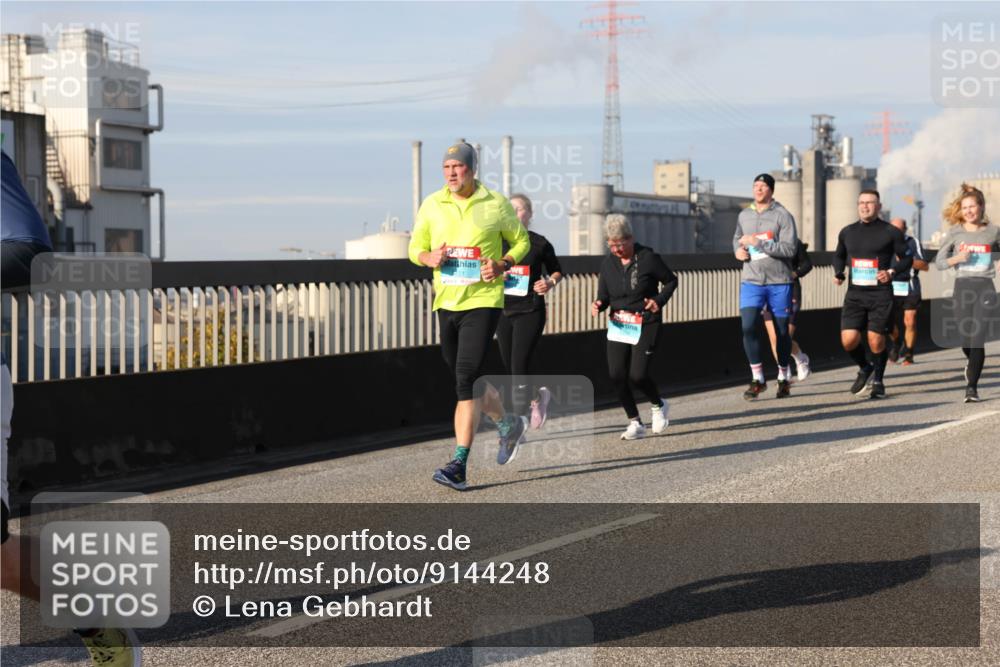 03.10.2025 - Köhlbrandbrückenlauf Lena Gebhardt http://msf.ph/oto/9144248 03.10.2025 10:02:02 Position 2  meine-sportfotos.de