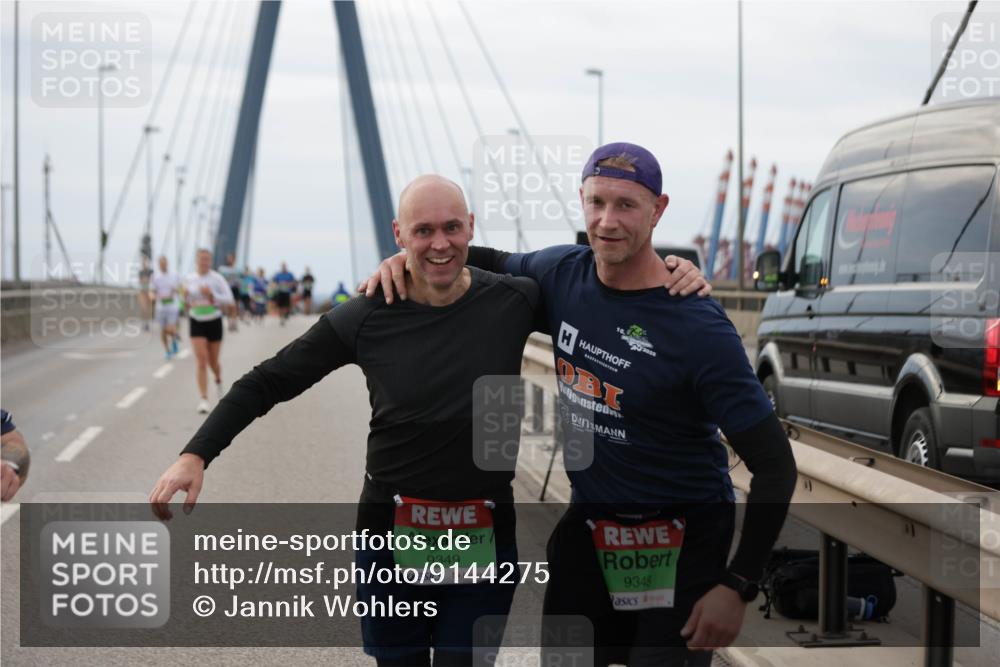 03.10.2025 - Köhlbrandbrückenlauf Jannik Wohlers http://msf.ph/oto/9144275 03.10.2025 15:45:33 Position 1 9349, 9348 meine-sportfotos.de