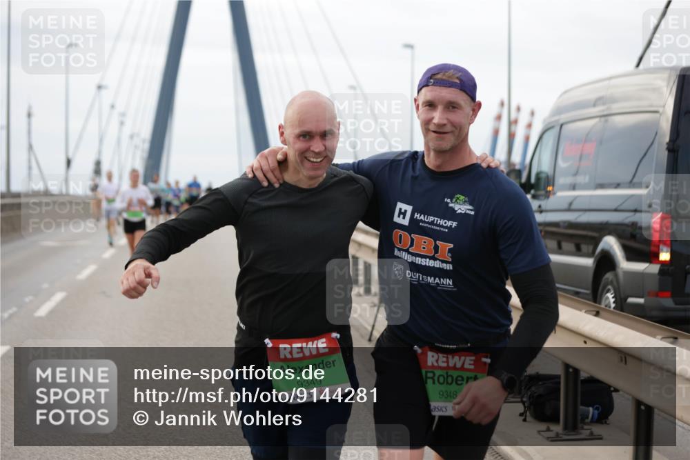 03.10.2025 - Köhlbrandbrückenlauf Jannik Wohlers http://msf.ph/oto/9144281 03.10.2025 15:45:33 Position 1 16, 2025, 9349, 9348 meine-sportfotos.de