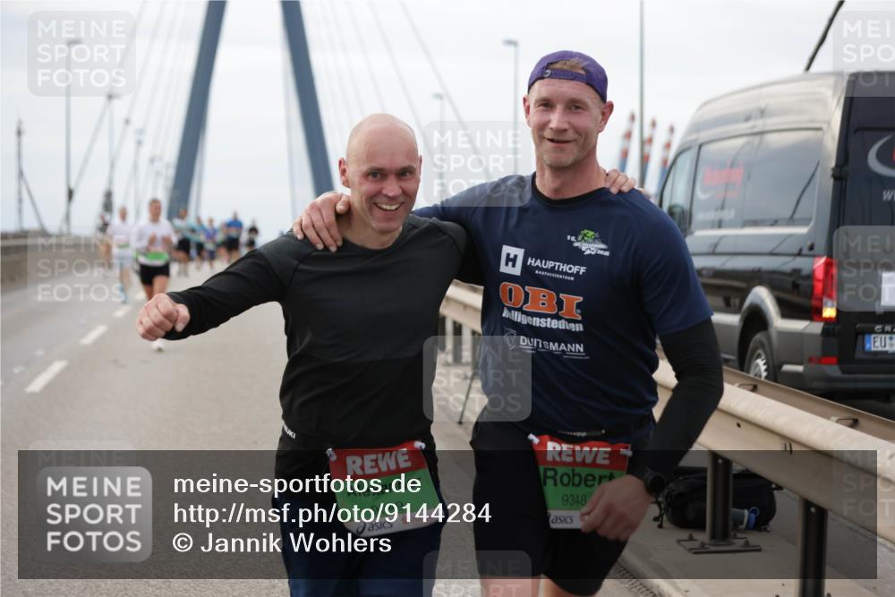 03.10.2025 - Köhlbrandbrückenlauf Jannik Wohlers http://msf.ph/oto/9144284 03.10.2025 15:45:33 Position 1 9349, 2025, 9348 meine-sportfotos.de