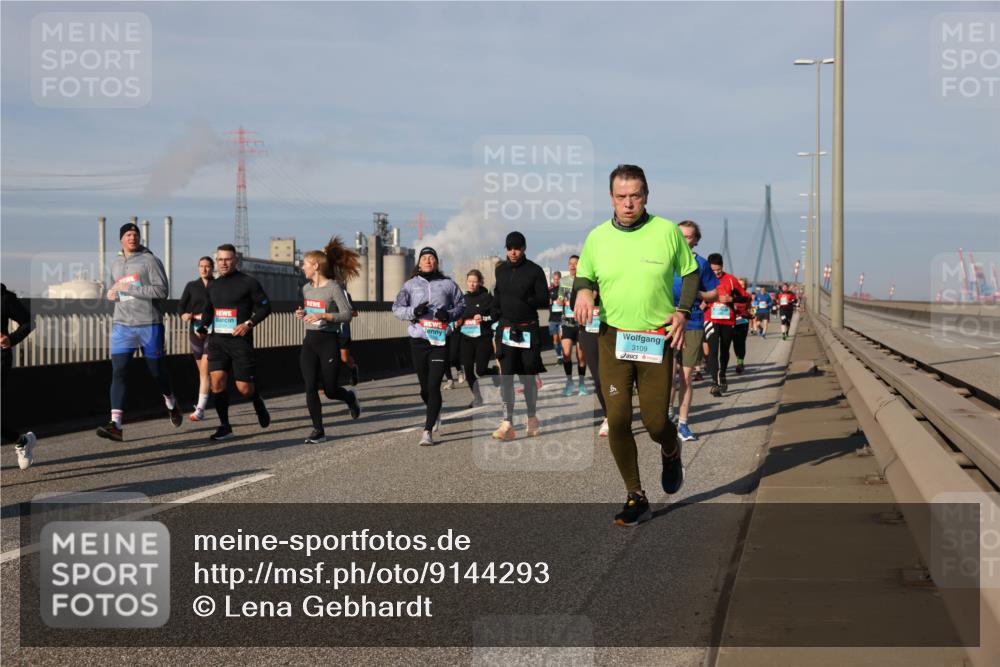 03.10.2025 - Köhlbrandbrückenlauf Lena Gebhardt http://msf.ph/oto/9144293 03.10.2025 10:02:03 Position 2 3109 meine-sportfotos.de