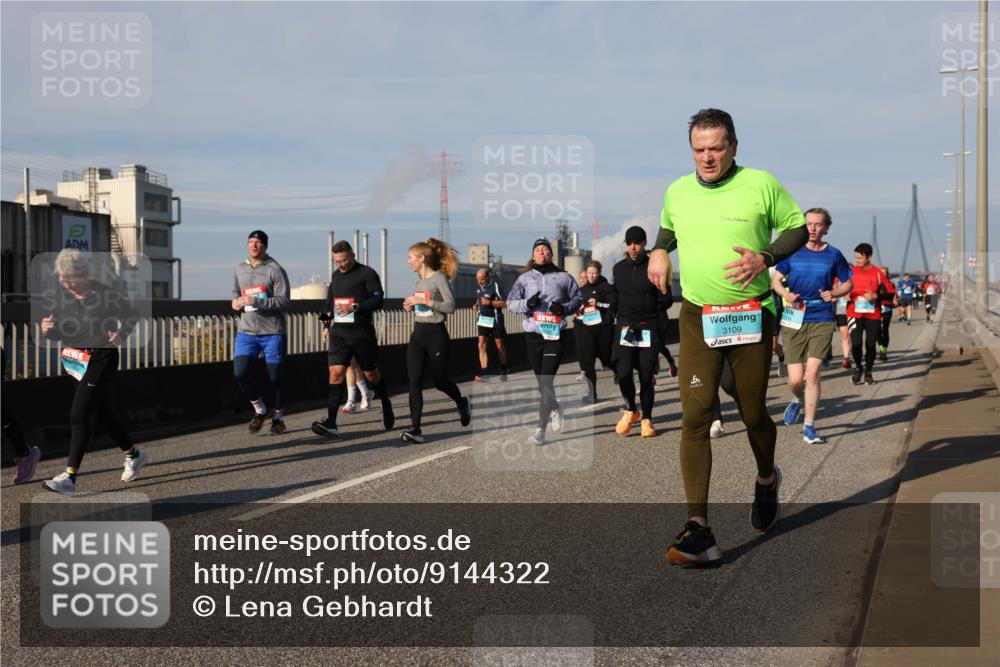 03.10.2025 - Köhlbrandbrückenlauf Lena Gebhardt http://msf.ph/oto/9144322 03.10.2025 10:02:04 Position 2 3109 meine-sportfotos.de
