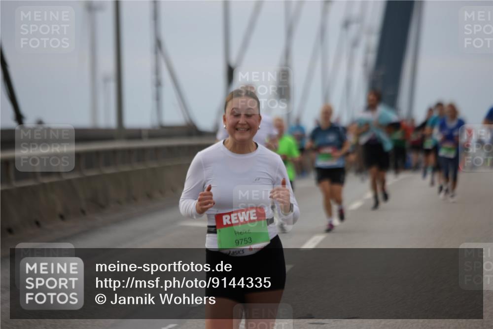 03.10.2025 - Köhlbrandbrückenlauf Jannik Wohlers http://msf.ph/oto/9144335 03.10.2025 15:45:36 Position 1 9753 meine-sportfotos.de