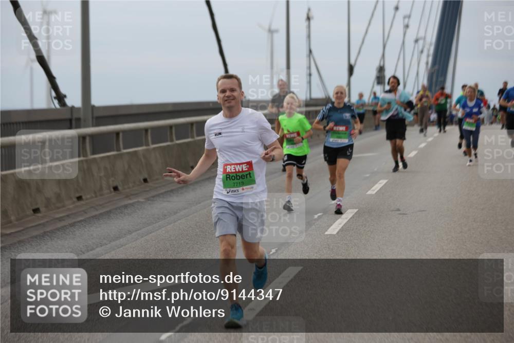 03.10.2025 - Köhlbrandbrückenlauf Jannik Wohlers http://msf.ph/oto/9144347 03.10.2025 15:45:40 Position 1 7713, 417 meine-sportfotos.de