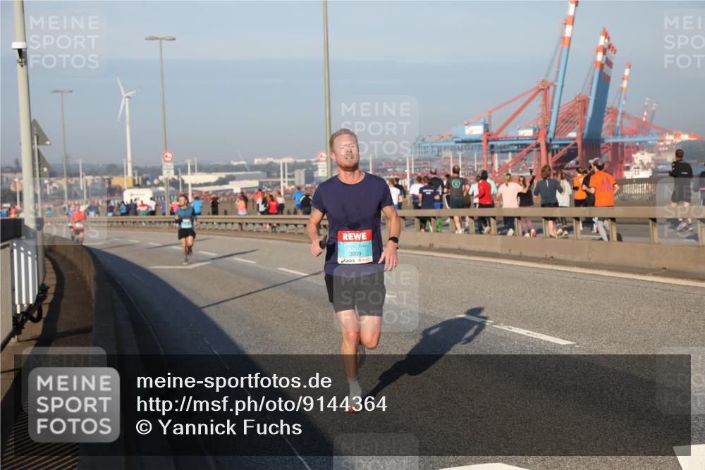 03.10.2025 - Köhlbrandbrückenlauf Yannick Fuchs http://msf.ph/oto/9144364 03.10.2025 08:32:31 Position 2 3809 meine-sportfotos.de