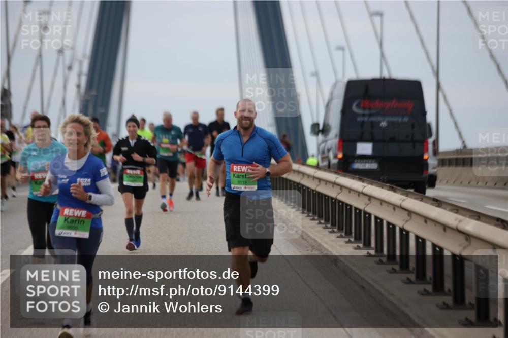 03.10.2025 - Köhlbrandbrückenlauf Jannik Wohlers http://msf.ph/oto/9144399 03.10.2025 15:45:44 Position 1 8118, 9600 meine-sportfotos.de