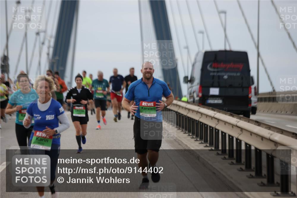 03.10.2025 - Köhlbrandbrückenlauf Jannik Wohlers http://msf.ph/oto/9144402 03.10.2025 15:45:44 Position 1 24, 5660, 8118 meine-sportfotos.de