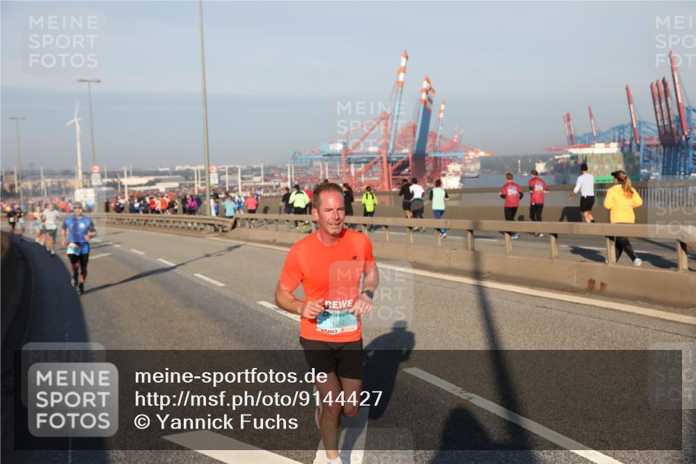 03.10.2025 - Köhlbrandbrückenlauf Yannick Fuchs http://msf.ph/oto/9144427 03.10.2025 08:32:42 Position 2 1012 meine-sportfotos.de