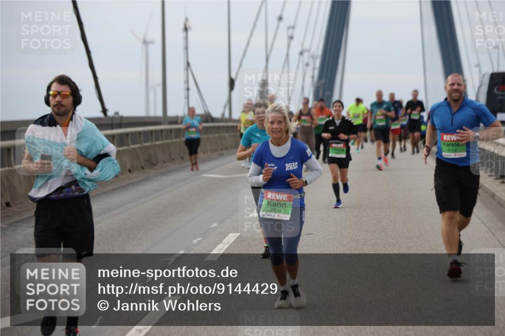 03.10.2025 - Köhlbrandbrückenlauf Jannik Wohlers http://msf.ph/oto/9144429 03.10.2025 15:45:46 Position 1 20, 9600, 8118 meine-sportfotos.de