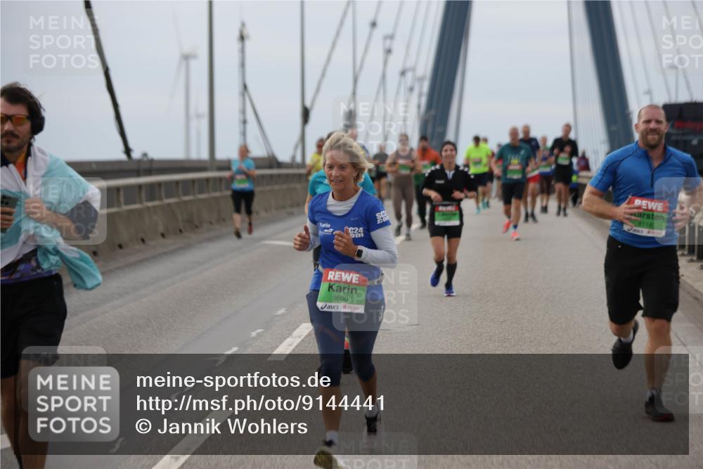 03.10.2025 - Köhlbrandbrückenlauf Jannik Wohlers http://msf.ph/oto/9144441 03.10.2025 15:45:46 Position 1 24, 9600, 8118 meine-sportfotos.de