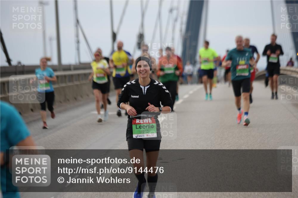 03.10.2025 - Köhlbrandbrückenlauf Jannik Wohlers http://msf.ph/oto/9144476 03.10.2025 15:45:49 Position 1 7310 meine-sportfotos.de