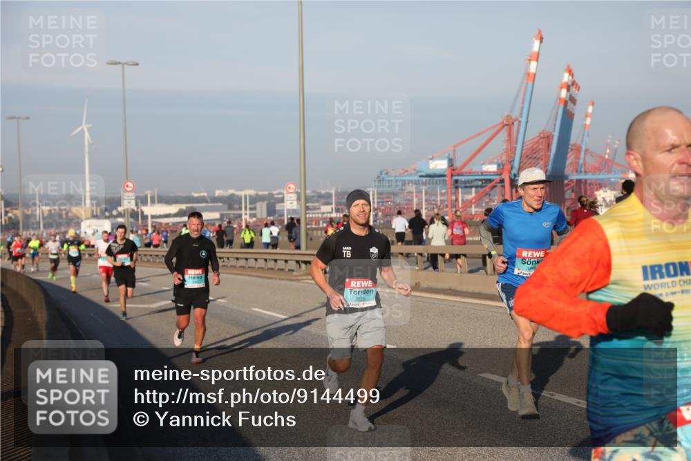 03.10.2025 - Köhlbrandbrückenlauf Yannick Fuchs http://msf.ph/oto/9144499 03.10.2025 08:32:53 Position 2 3629, 324 meine-sportfotos.de
