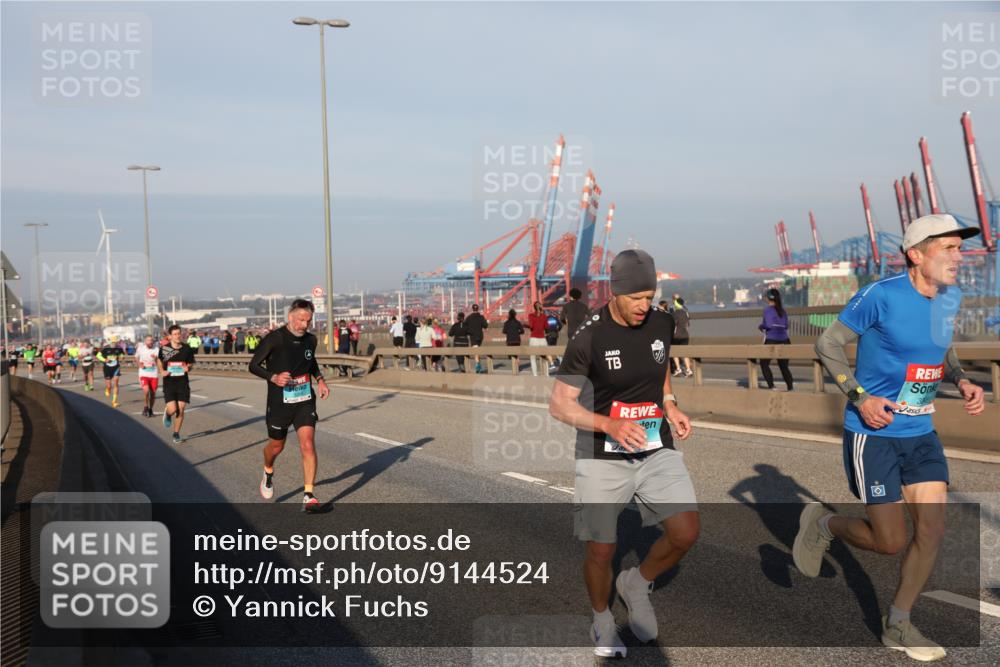 03.10.2025 - Köhlbrandbrückenlauf Yannick Fuchs http://msf.ph/oto/9144524 03.10.2025 08:32:54 Position 2  meine-sportfotos.de
