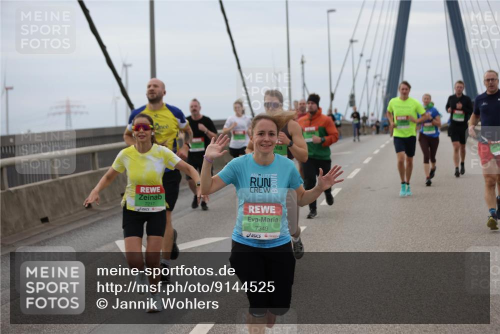 03.10.2025 - Köhlbrandbrückenlauf Jannik Wohlers http://msf.ph/oto/9144525 03.10.2025 15:45:56 Position 1 7217, 7349 meine-sportfotos.de