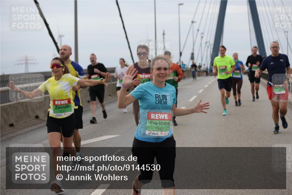 03.10.2025 - Köhlbrandbrückenlauf Jannik Wohlers http://msf.ph/oto/9144530 03.10.2025 15:45:56 Position 1 7217, 7349 meine-sportfotos.de