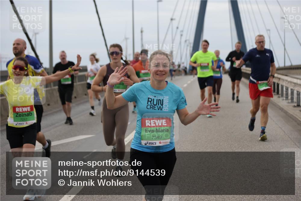 03.10.2025 - Köhlbrandbrückenlauf Jannik Wohlers http://msf.ph/oto/9144539 03.10.2025 15:45:56 Position 1 7217, 7349 meine-sportfotos.de