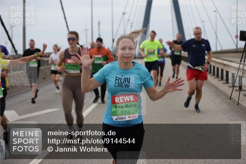 03.10.2025 - Köhlbrandbrückenlauf Jannik Wohlers http://msf.ph/oto/9144544 03.10.2025 15:45:57 Position 1 7349, 42 meine-sportfotos.de