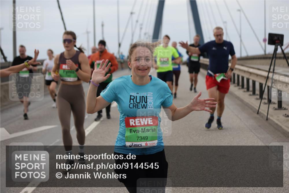 03.10.2025 - Köhlbrandbrückenlauf Jannik Wohlers http://msf.ph/oto/9144545 03.10.2025 15:45:57 Position 1 7349 meine-sportfotos.de