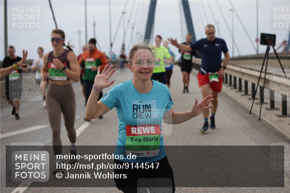 03.10.2025 - Köhlbrandbrückenlauf Jannik Wohlers http://msf.ph/oto/9144547 03.10.2025 15:45:57 Position 1 7349 meine-sportfotos.de