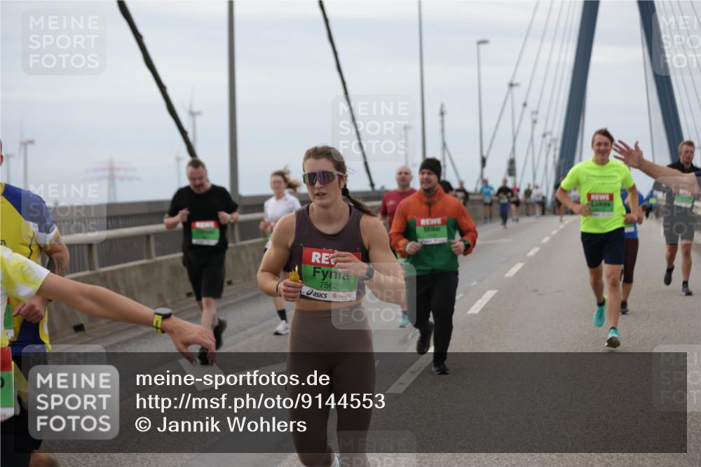 03.10.2025 - Köhlbrandbrückenlauf Jannik Wohlers http://msf.ph/oto/9144553 03.10.2025 15:45:57 Position 1 4, 7562 meine-sportfotos.de