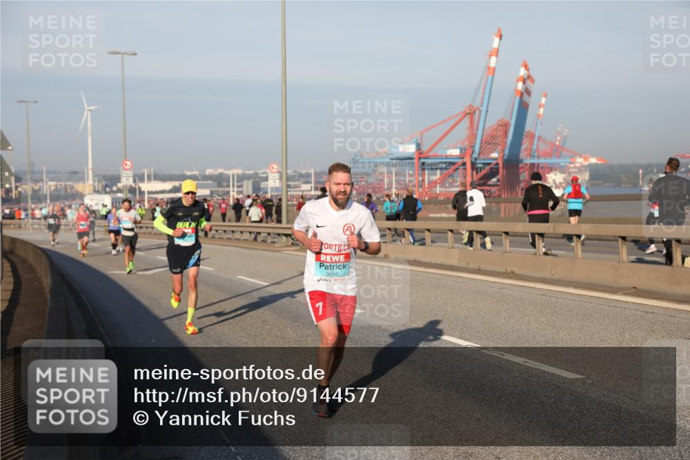 03.10.2025 - Köhlbrandbrückenlauf Yannick Fuchs http://msf.ph/oto/9144577 03.10.2025 08:33:00 Position 2 3618, 1 meine-sportfotos.de