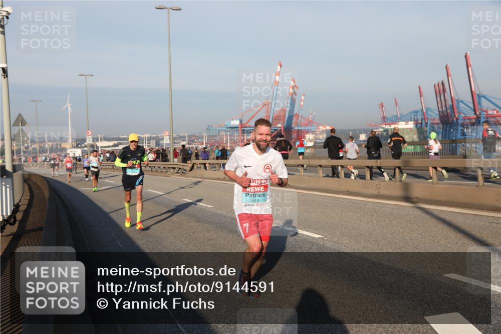 03.10.2025 - Köhlbrandbrückenlauf Yannick Fuchs http://msf.ph/oto/9144591 03.10.2025 08:33:00 Position 2 3618 meine-sportfotos.de