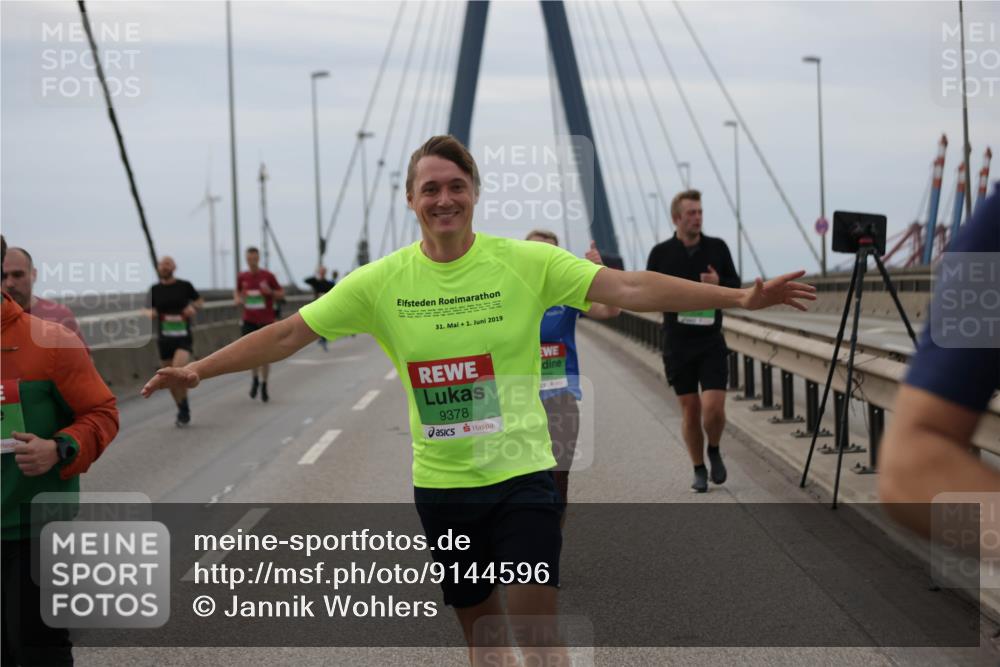 03.10.2025 - Köhlbrandbrückenlauf Jannik Wohlers http://msf.ph/oto/9144596 03.10.2025 15:45:59 Position 1 31, 1, 2019, 9378 meine-sportfotos.de