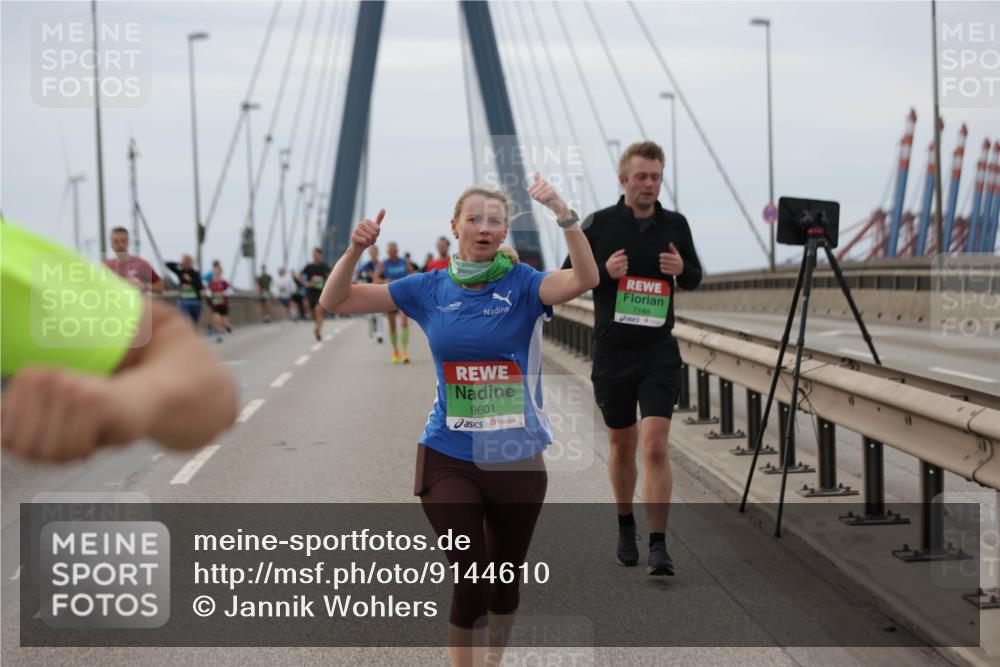 03.10.2025 - Köhlbrandbrückenlauf Jannik Wohlers http://msf.ph/oto/9144610 03.10.2025 15:46:00 Position 1 9601, 7148 meine-sportfotos.de