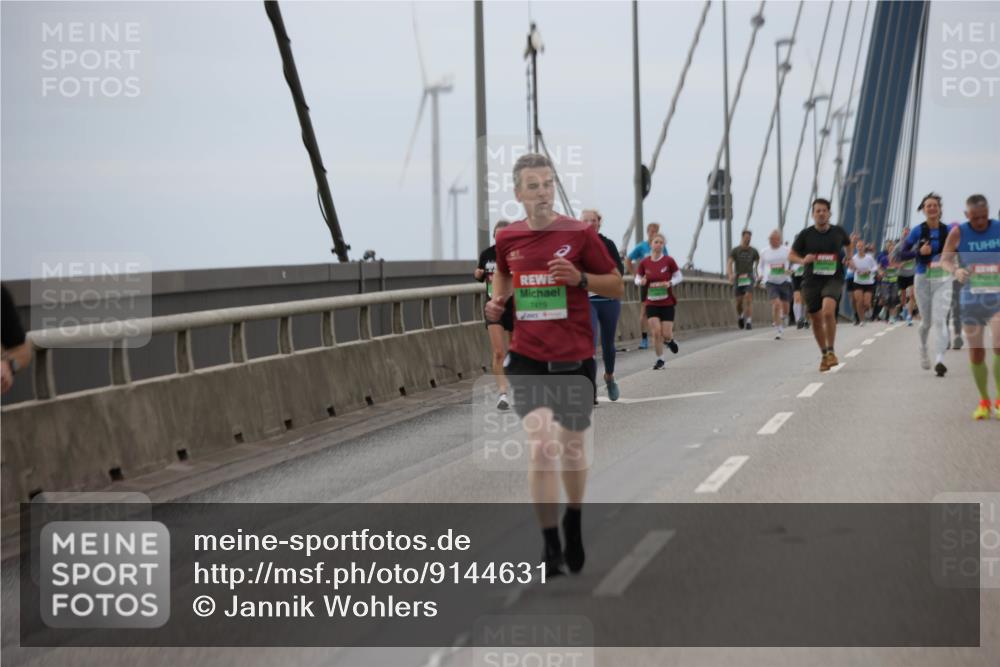 03.10.2025 - Köhlbrandbrückenlauf Jannik Wohlers http://msf.ph/oto/9144631 03.10.2025 15:46:02 Position 1 7419 meine-sportfotos.de