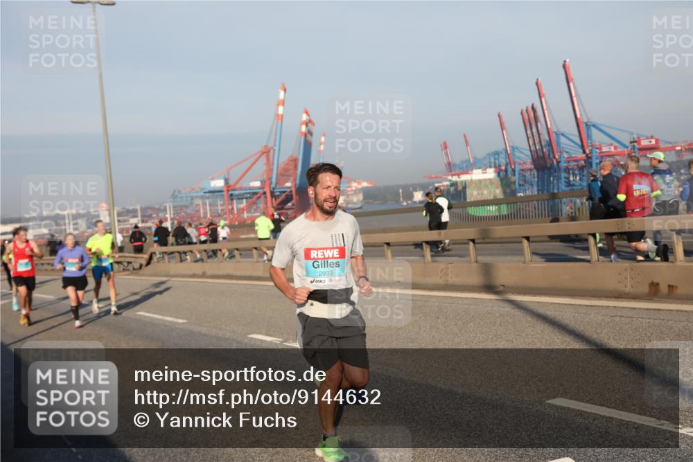 03.10.2025 - Köhlbrandbrückenlauf Yannick Fuchs http://msf.ph/oto/9144632 03.10.2025 08:33:06 Position 2 2933, 2025 meine-sportfotos.de