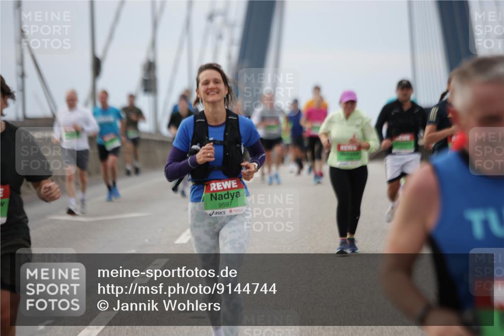 03.10.2025 - Köhlbrandbrückenlauf Jannik Wohlers http://msf.ph/oto/9144744 03.10.2025 15:46:09 Position 1 9597 meine-sportfotos.de