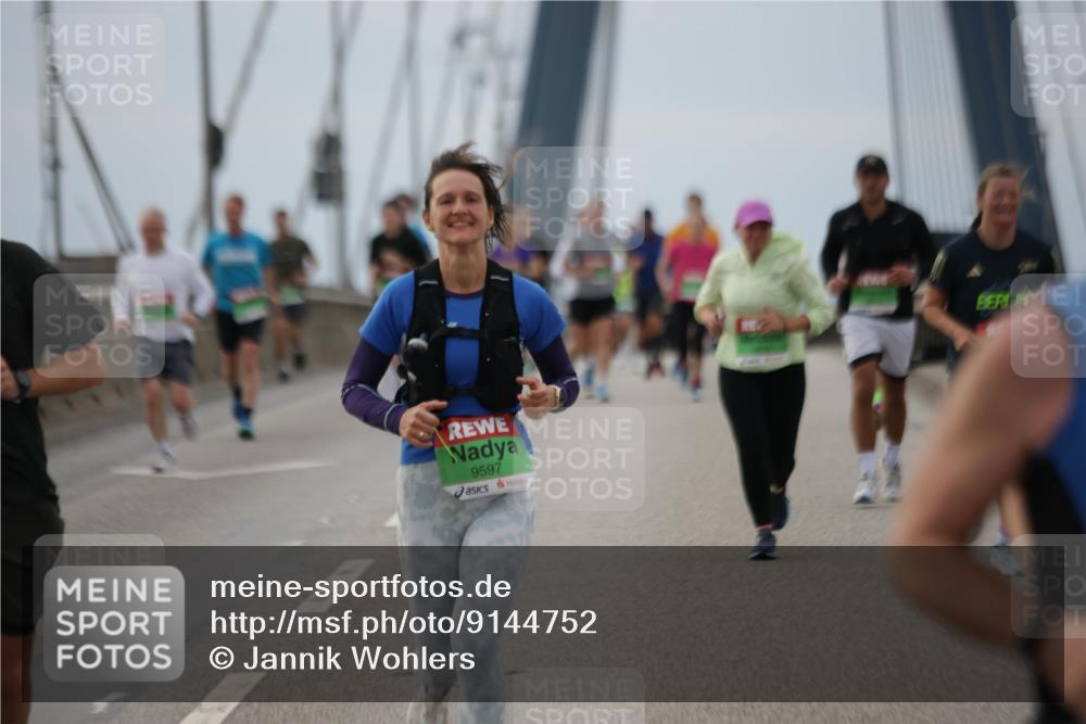 03.10.2025 - Köhlbrandbrückenlauf Jannik Wohlers http://msf.ph/oto/9144752 03.10.2025 15:46:09 Position 1 9597 meine-sportfotos.de