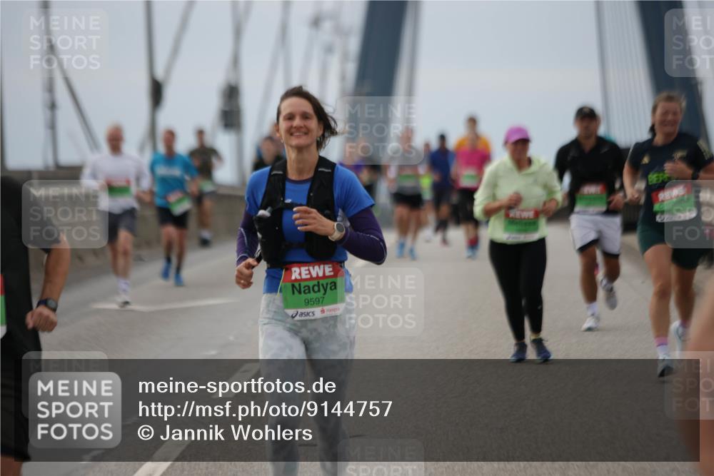 03.10.2025 - Köhlbrandbrückenlauf Jannik Wohlers http://msf.ph/oto/9144757 03.10.2025 15:46:10 Position 1 9597 meine-sportfotos.de