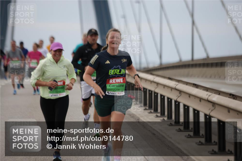 03.10.2025 - Köhlbrandbrückenlauf Jannik Wohlers http://msf.ph/oto/9144780 03.10.2025 15:46:12 Position 1 50, 9218, 7708 meine-sportfotos.de