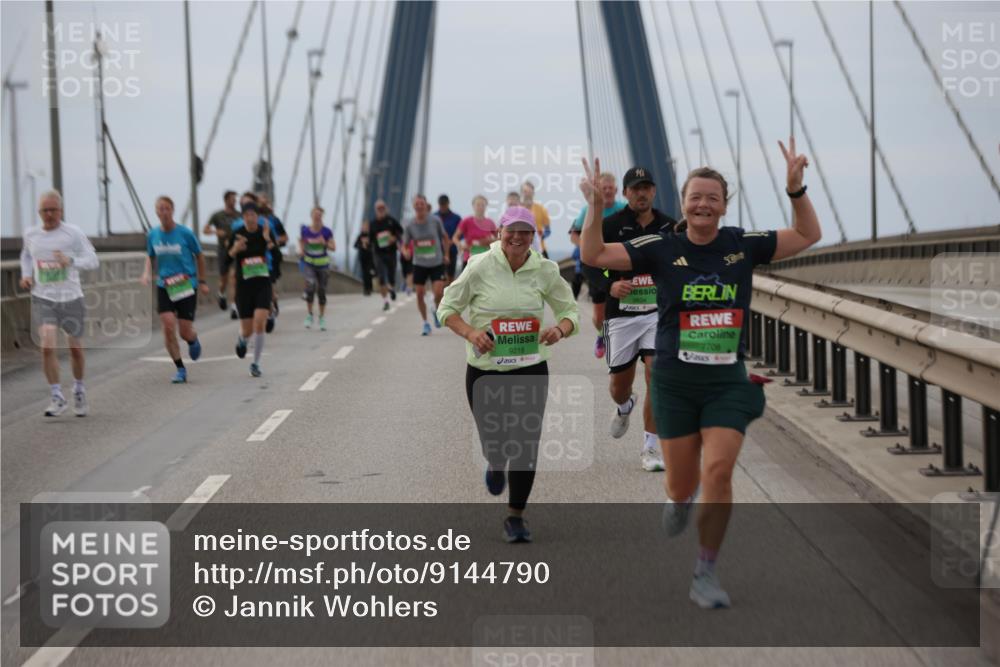 03.10.2025 - Köhlbrandbrückenlauf Jannik Wohlers http://msf.ph/oto/9144790 03.10.2025 15:46:13 Position 1 9218, 7708 meine-sportfotos.de