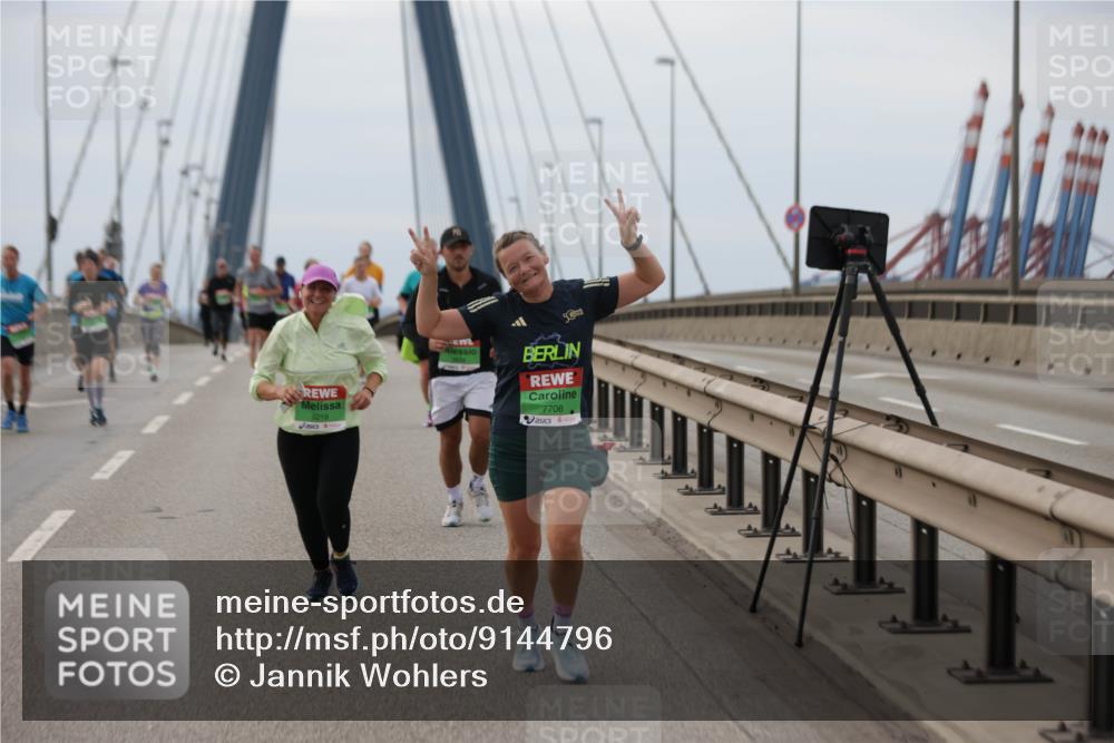 03.10.2025 - Köhlbrandbrückenlauf Jannik Wohlers http://msf.ph/oto/9144796 03.10.2025 15:46:13 Position 1 9218, 7708 meine-sportfotos.de