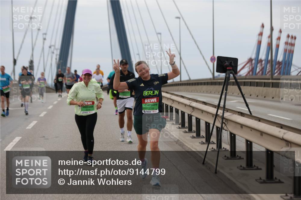 03.10.2025 - Köhlbrandbrückenlauf Jannik Wohlers http://msf.ph/oto/9144799 03.10.2025 15:46:13 Position 1 9218, 7708 meine-sportfotos.de