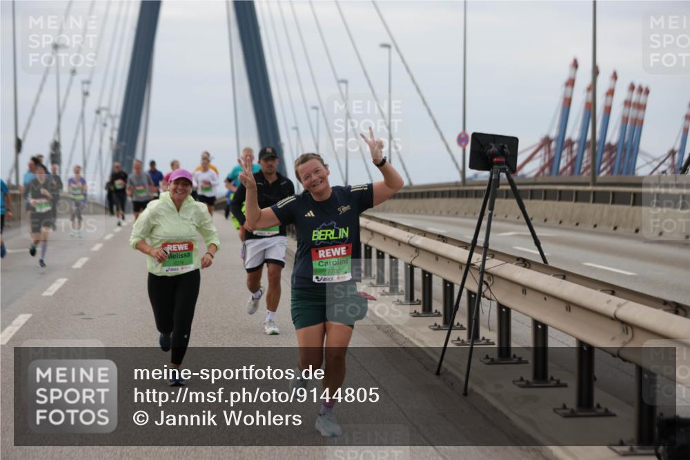 03.10.2025 - Köhlbrandbrückenlauf Jannik Wohlers http://msf.ph/oto/9144805 03.10.2025 15:46:14 Position 1 9218, 7708 meine-sportfotos.de