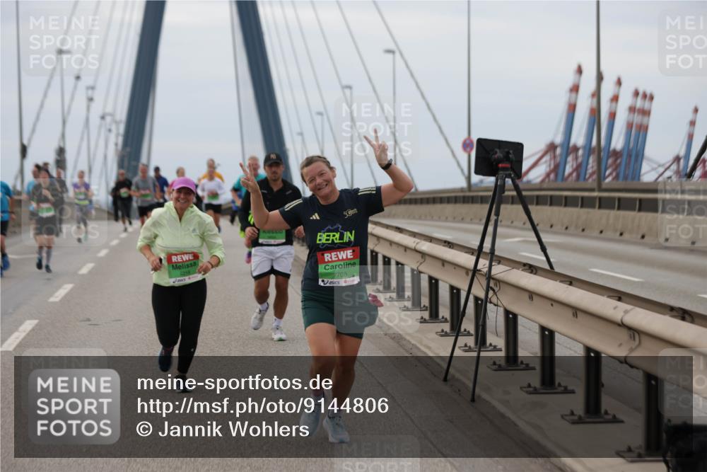 03.10.2025 - Köhlbrandbrückenlauf Jannik Wohlers http://msf.ph/oto/9144806 03.10.2025 15:46:14 Position 1 9218, 7708 meine-sportfotos.de