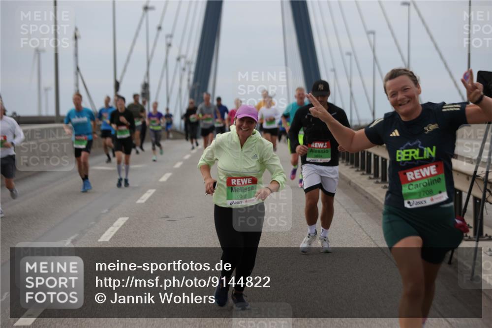 03.10.2025 - Köhlbrandbrückenlauf Jannik Wohlers http://msf.ph/oto/9144822 03.10.2025 15:46:14 Position 1 9218, 9634, 7708 meine-sportfotos.de