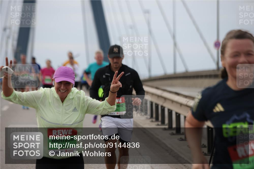 03.10.2025 - Köhlbrandbrückenlauf Jannik Wohlers http://msf.ph/oto/9144836 03.10.2025 15:46:15 Position 1 9218 meine-sportfotos.de