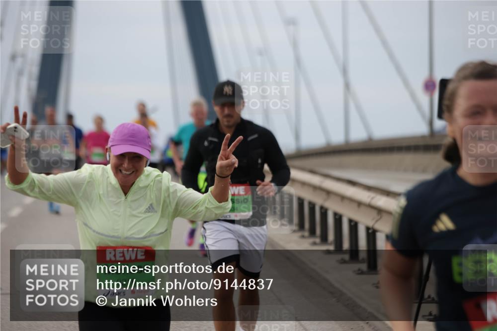 03.10.2025 - Köhlbrandbrückenlauf Jannik Wohlers http://msf.ph/oto/9144837 03.10.2025 15:46:15 Position 1 9218, 34 meine-sportfotos.de