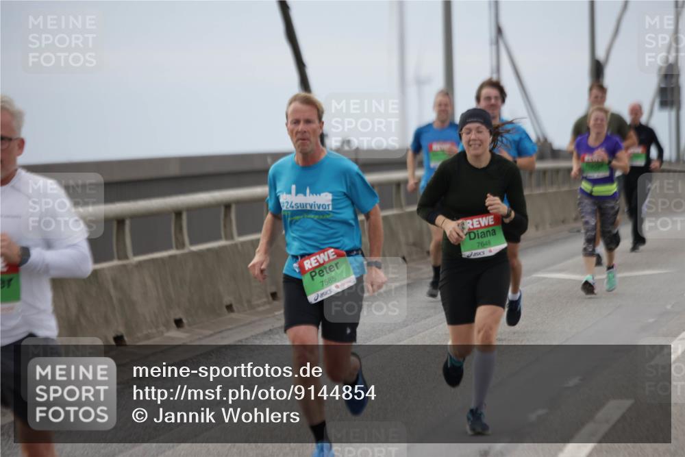 03.10.2025 - Köhlbrandbrückenlauf Jannik Wohlers http://msf.ph/oto/9144854 03.10.2025 15:46:17 Position 1 24, 7585, 7648 meine-sportfotos.de