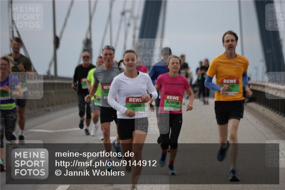 03.10.2025 - Köhlbrandbrückenlauf Jannik Wohlers http://msf.ph/oto/9144912 03.10.2025 15:46:20 Position 1 7534, 9509, 1822 meine-sportfotos.de